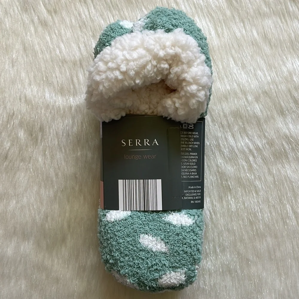 Serra Lounge Wear Green & White Super Soft Plush Faux Fur Non-Slip Slipper Socks